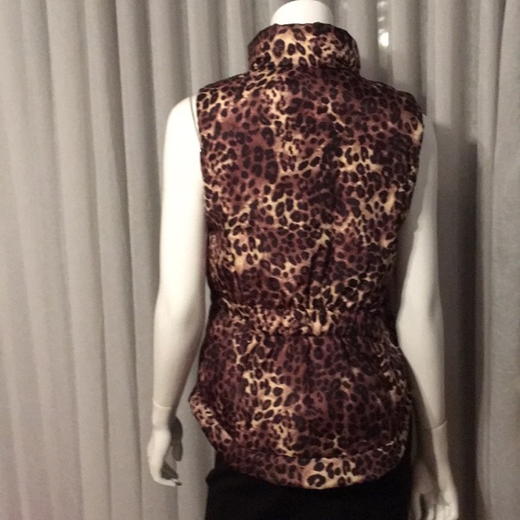 New Leopard Print Puffer Vest - Picture 4 of 7